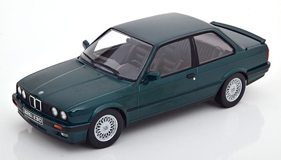 Pienoismalli BMW 325i (E30) M-paket vihreä 1988