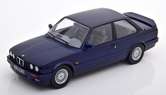 Pienoismalli BMW 325i (E30) M-paket sininen 1988