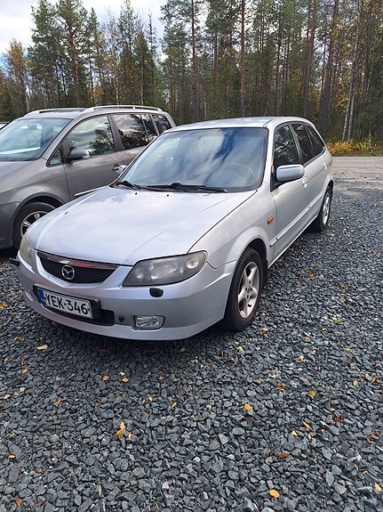 Mazda 323F osina