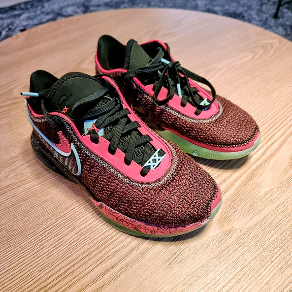 Nike Lebron 20, koripallokengät, koko EU 37,5