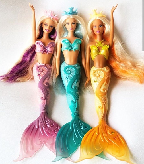 O: Barbie Magical Mermaid -nukkeja