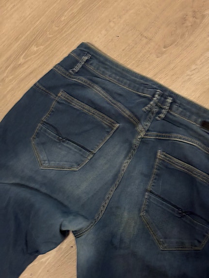 Product image 13 of 16