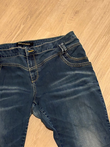 Product image 6 of 16
