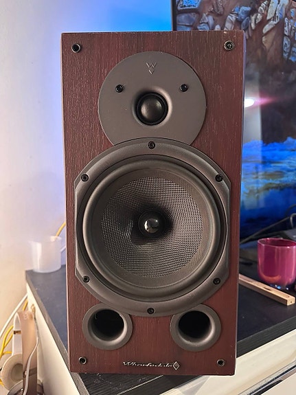 Wharfedale Diamond 9.2 kotiteatterin kaiutin