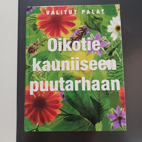 Oikotie kauniiseen puutarhaan.....