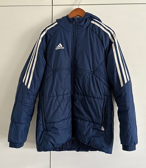 Adidas sininen toppatakki koko 152