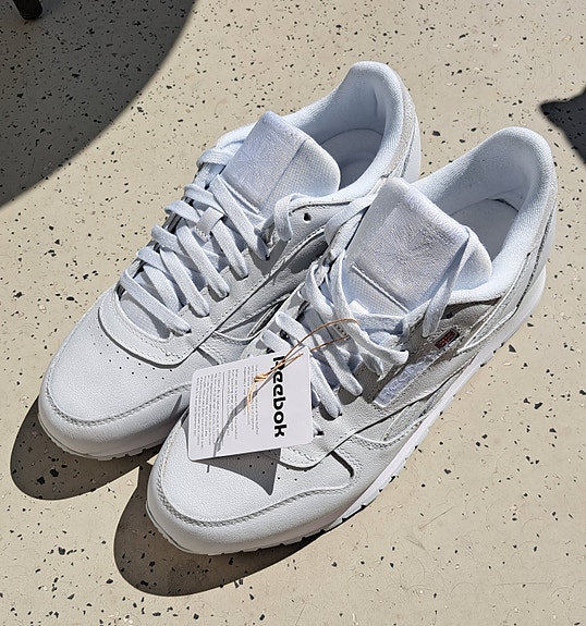 REEBOK CLASIC leather shoes light grey.