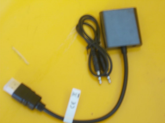 VGA- HDMI adapteri audiojohdolla