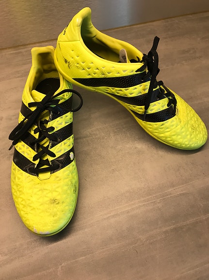 Adidas Jalkapallokengät Koko 42 Keltainen Musta
