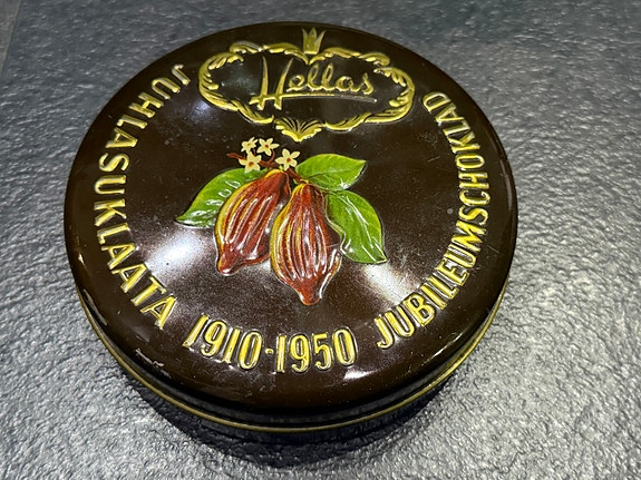 Juhlasuklaarasia, Hellas Huhtamäki yhtymä Oy, Turku 1910-1940