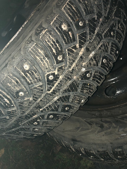 Nokian talvirenkaat 15” peltivateilla