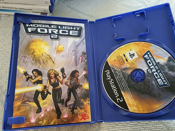 Product image 3 of 3