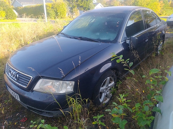 Audi A6 -99 1,8i bensa varaosiksi