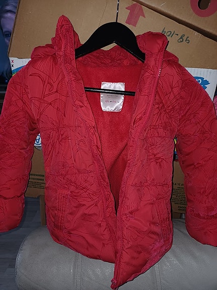 Punainen lasten takki 116 cm tytöille