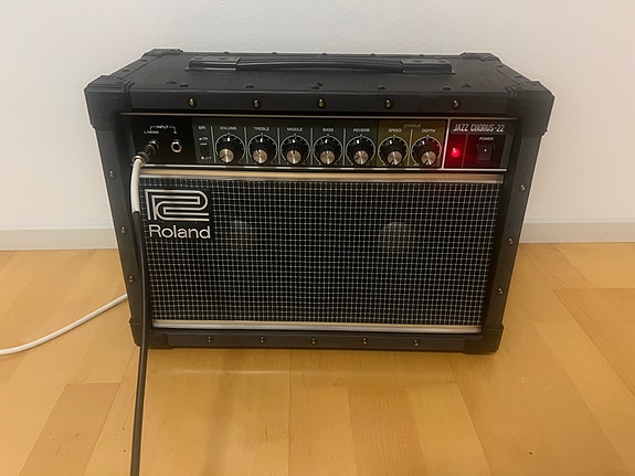 Roland Jazz Chorus JC-22 | Tori