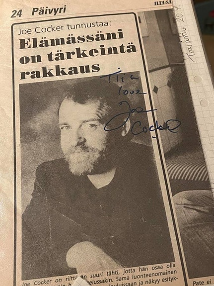 Joe Cocker nimikirjoitus lehtikuvassa