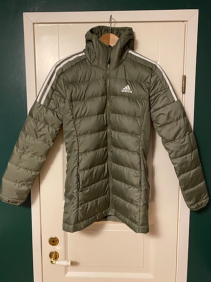 ADIDAS W ESS DOWN PARKA