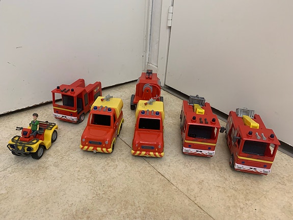 Palomies Samin autosetti