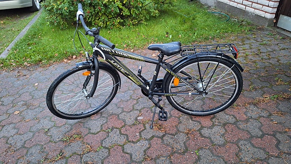 Astral Jupiter polkupyörä 24 tummanen