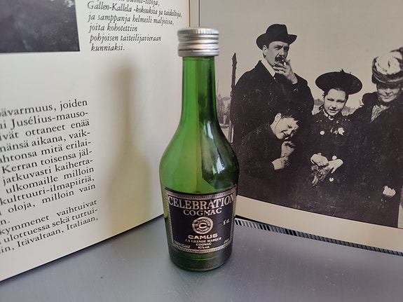 Mini bottle: Celebration cognac