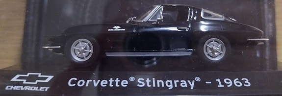Pienoismalli Chevrolet Corvette Sting Ray 1963  1/43