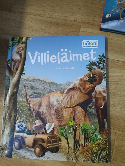 Lasten Tietokirjat ja cd:t