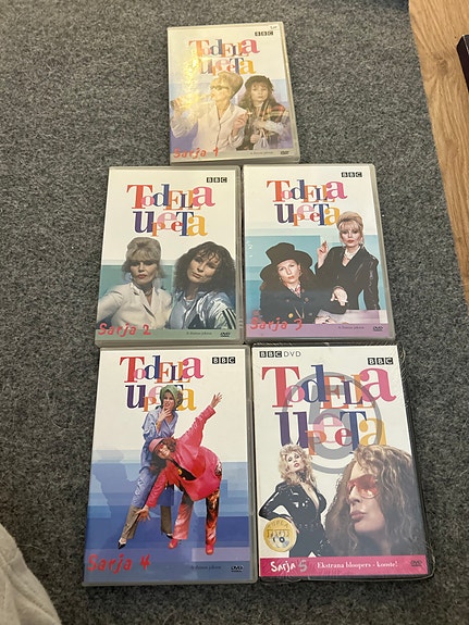DVD: Todella upeeta - koko sarja
