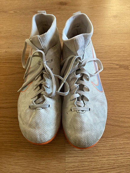 Nike Mercurial jalkapallokengät koko 38