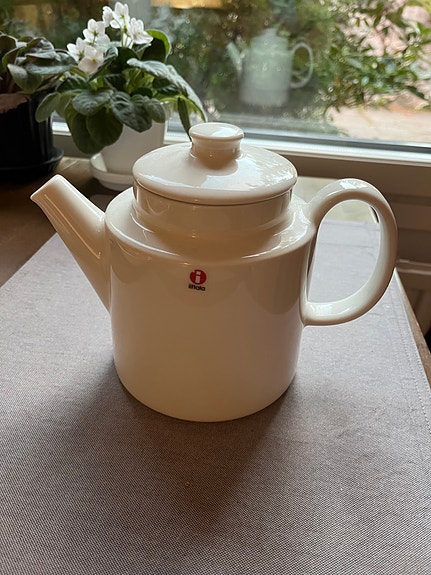 Iittala Teema teekannu valkoinen 1l