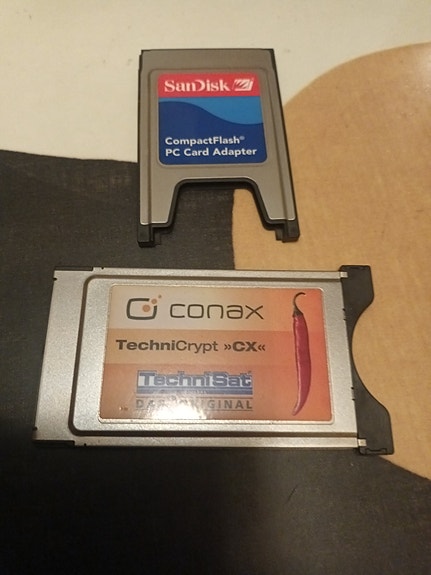 Conax TechniCrypt CX ja SANDISK KORTINLUKIJAT