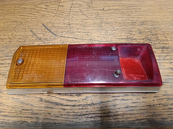 Renault R12 vasen takavalon lasi