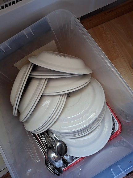 Ruokailuvälineitä