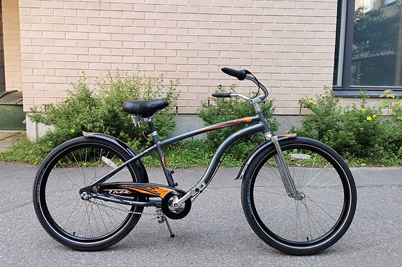 TREK Trail 3 -cruiser/enduro polkupyörä