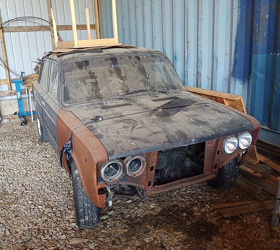 Tarjoa Lada 1500 varaosina