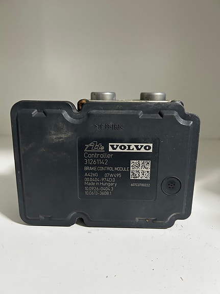 Volvo V70 mk3 ABS yksikkö
