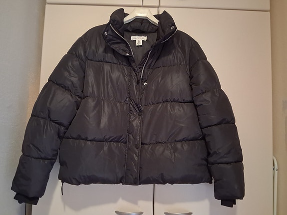 Toppatakki koko 42 (H&M)
