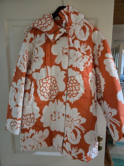 Product image 1 of 9
