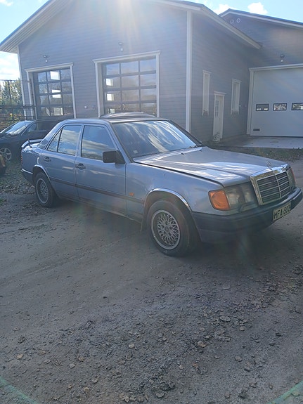 Mercedes w124 -89
