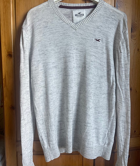 Hollister neulepaita