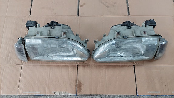 Renault 19 etuvalot ja vilkut
