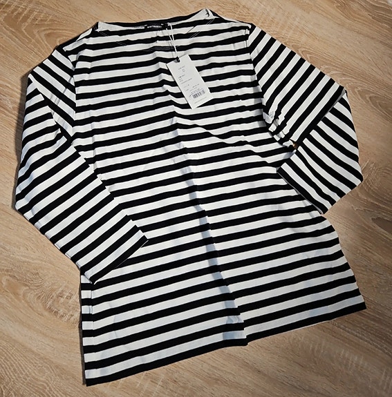Uusi Marimekko raitapaita S