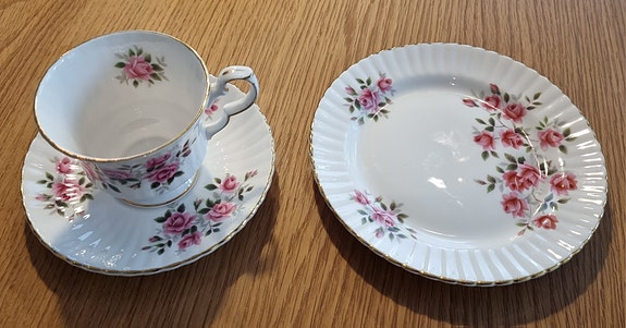 Royal Windsor Fine Bone China - kahviastiasto 10 kpl