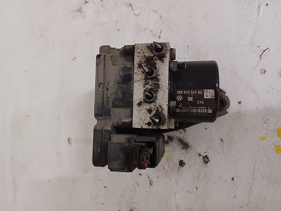 Skoda Octavia 2010 ABS hydraulipumppu/koneisto 1K0614517ASBEF