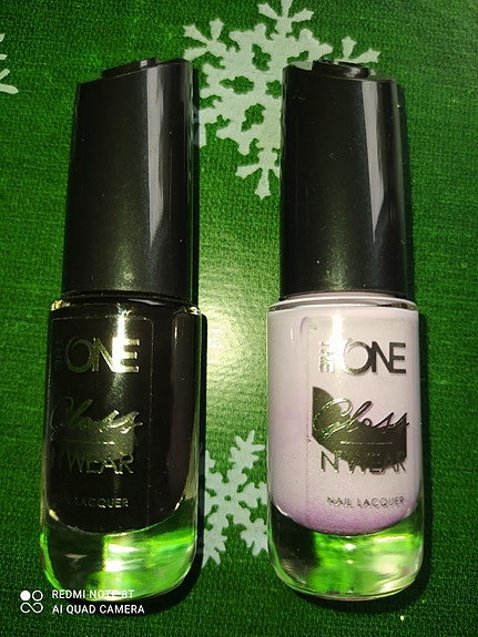 The ONE Gloss N' Wear Nail Lacquer kynsilakat 3e kpl