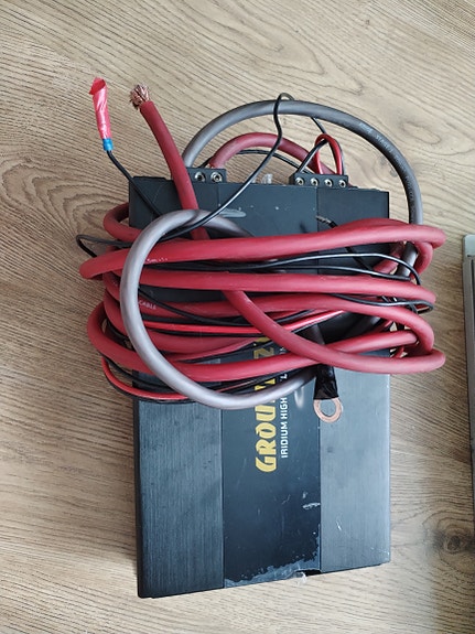 Ground Zero Subwoofer ja vahvistin paketti