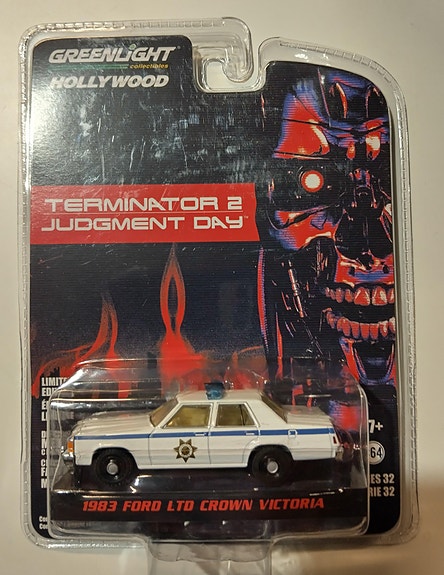 Pienoismalli Ford Crown Victoria LTD Police 1983   1/64