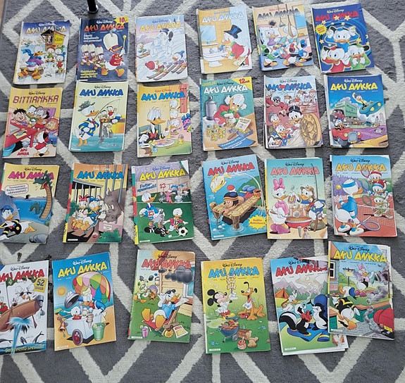 Aku ankka vuosikerta 2000 (41 kpl)