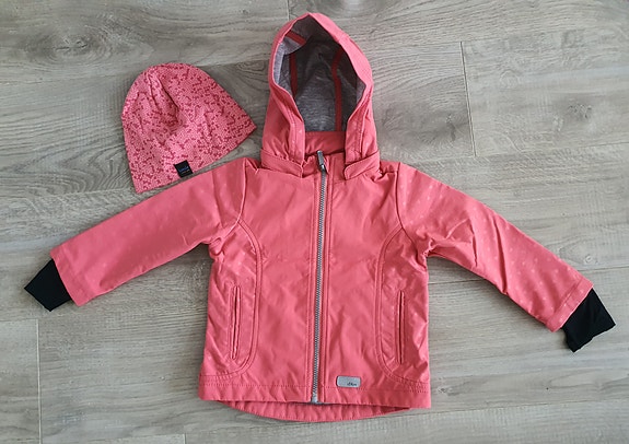 Softshell takki/ välikausitakki koko 98 + Lassie pipo