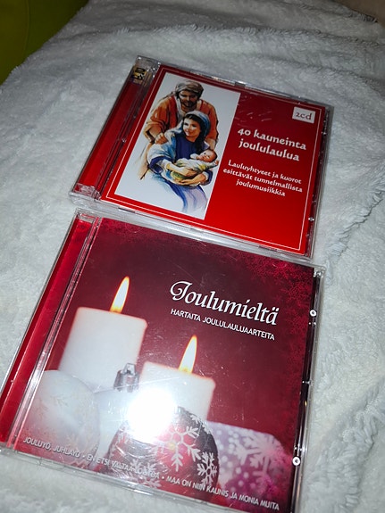 Joulumieltä & 40 kauneinta joululaulua CD-levy