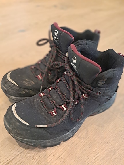 Halti vedenpitävät kengät 38-39